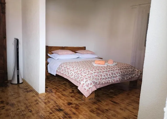 Lore Gostinjska kuća Primosten