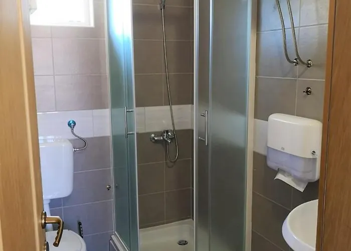 Lore 3* פרימוסטן